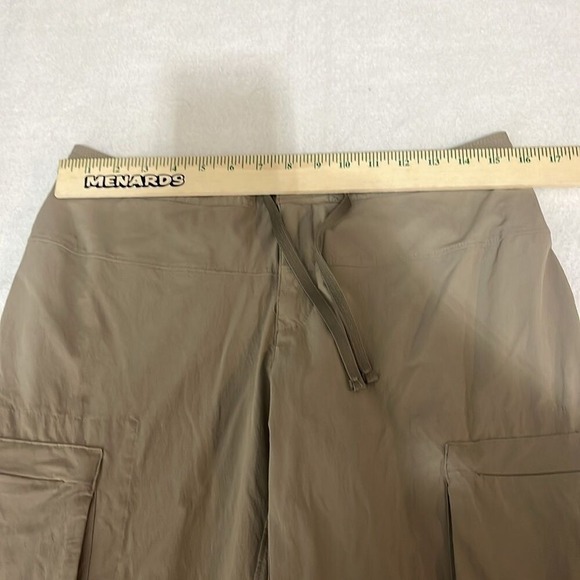 Mountain Hard Wear  Yuma Hiking Pants Womens Size 8 Tan Cargo - Picture 6 of 11
